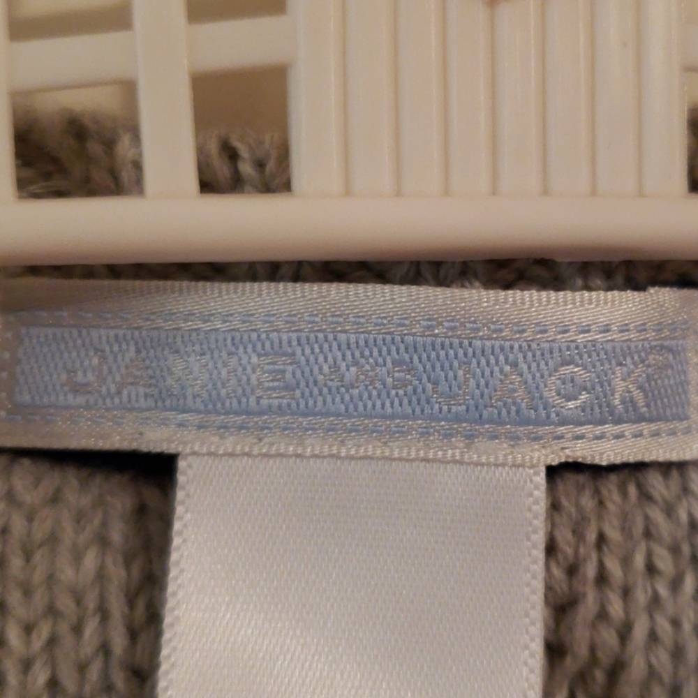 𝅺JANIE and Jack Gray Cable Knit Sweater Vest - Picture 4 of 7